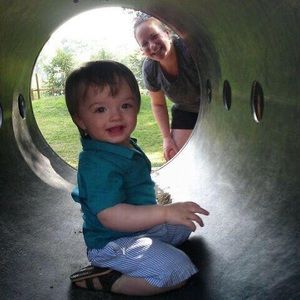 Meet your Posher, Dee dee